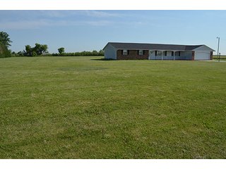 Property photo 1 - Awesome Country Property, 3 Bedroom Ranch on 3 Acres